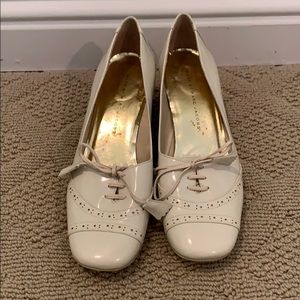 Marc Jacobs Cream Pump W 38.5 (US 8.5)